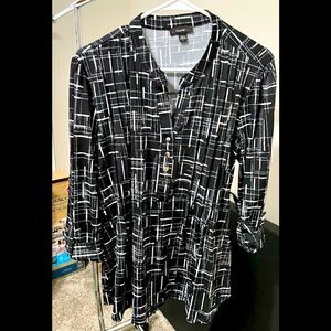 Cocomo blouse size large, black and white